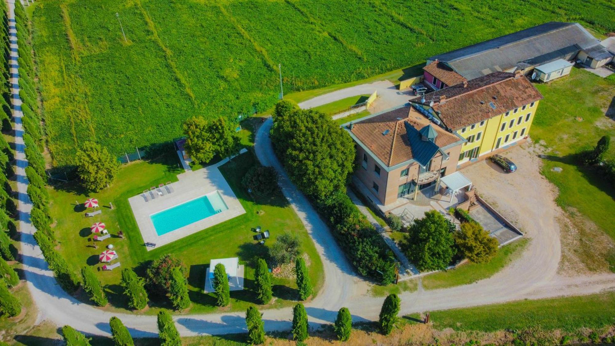 Hostal Bb Mambrotta San Martino Buon Albergo Exterior foto