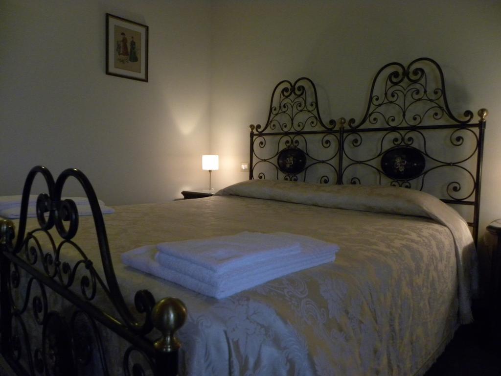 Hostal Bb Mambrotta San Martino Buon Albergo Exterior foto
